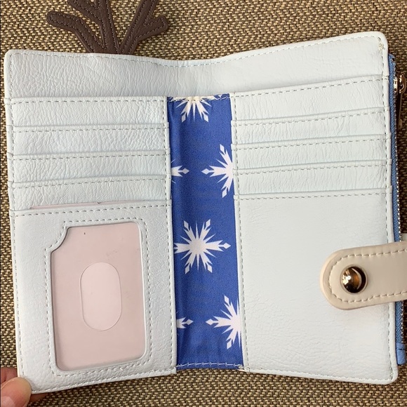 Loungefly Disney Frozen Olaf Flap Wallet - Picture 7 of 13